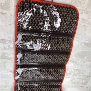 Henri Bendel Jewelry/makeup case